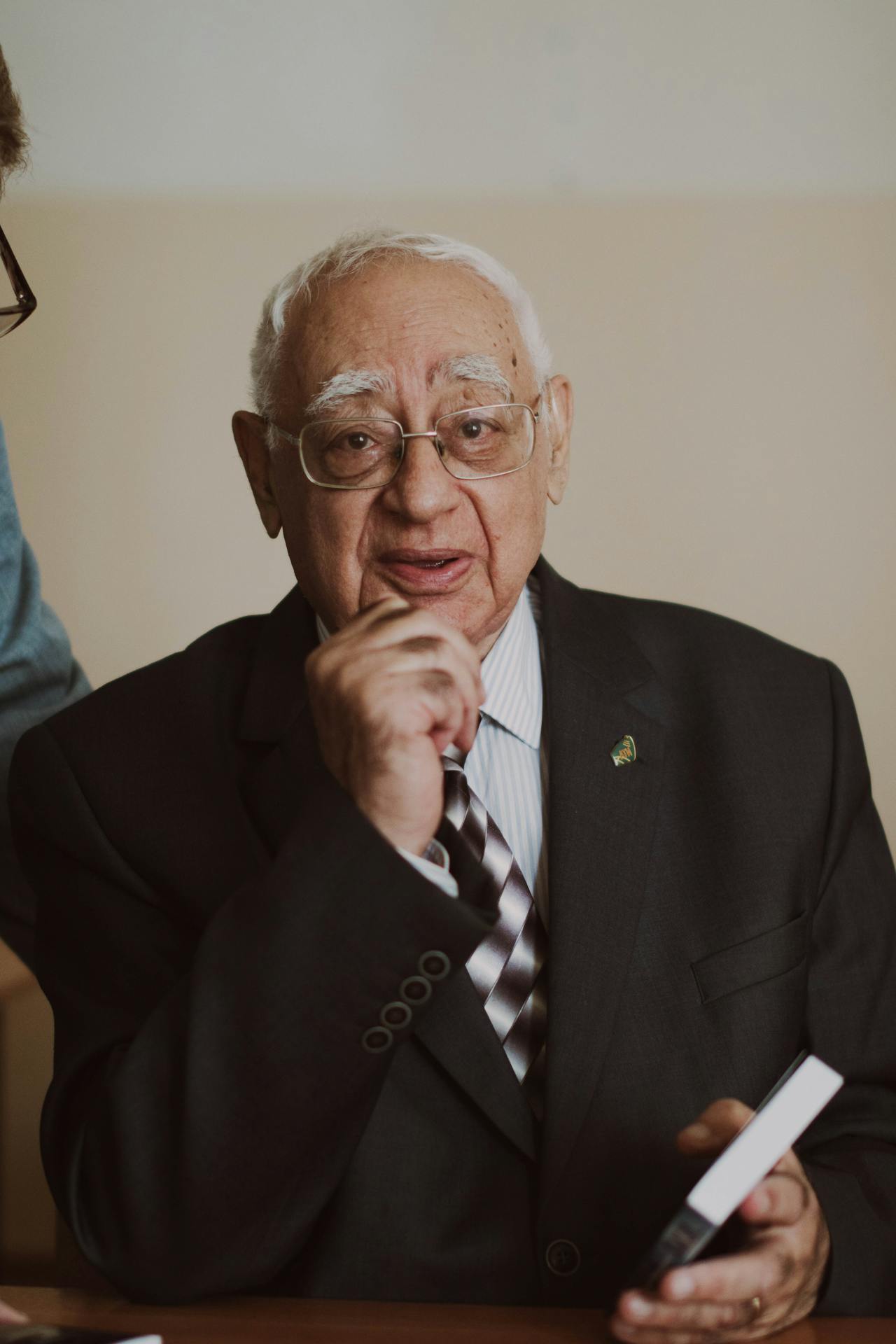 Dr. Ibrahim Khalid
